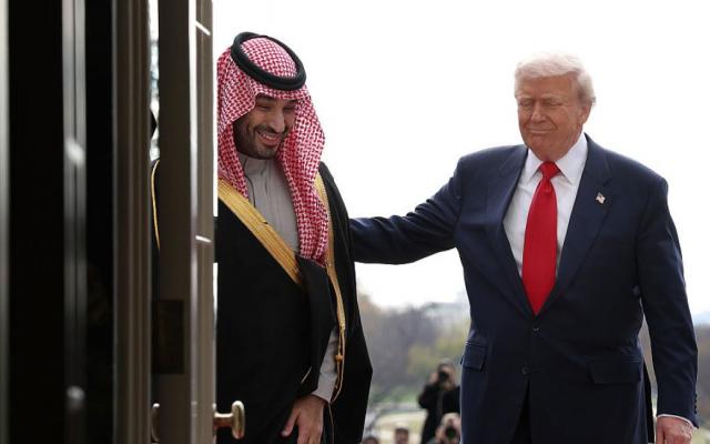 ترامب: أعتقد أن السعودية ستقبل مساعدة إسرائيلية ضد الحوثيين