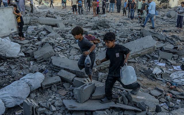 حماس تعلن إحراز تقدم في مباحثات القاهرة بشأن استكمال اتفاق غزة