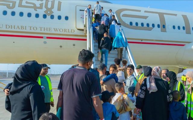 وسط الإبادة الإسرائيلية.. الإمارات تجلي 101 مريض من غزة للعلاج