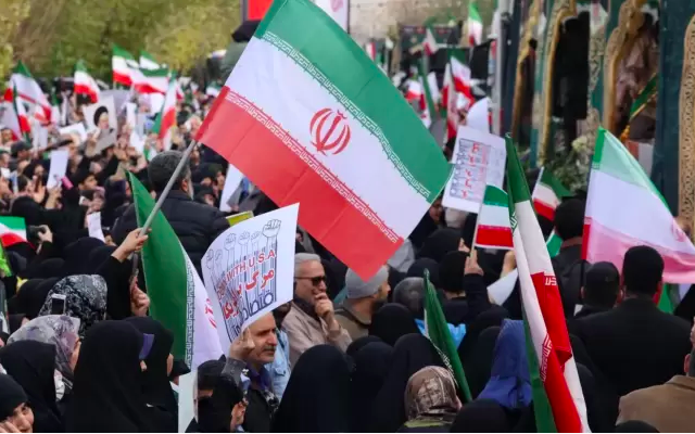 إسلام أباد والدوحة تدعوان طهران وواشنطن إلى العودة للمفاوضات