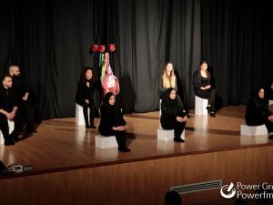 صورة من العرض