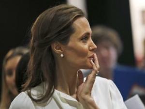 انجلينا جولي