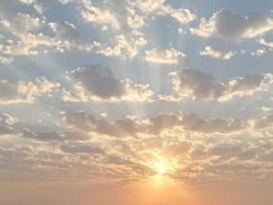 الراصد الجوي: الفرصة مهيأة لسقوط أمطار الليلة