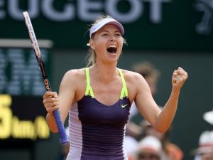 شارابوفا إلى الدور الثالث في دورة مدريد للتنس