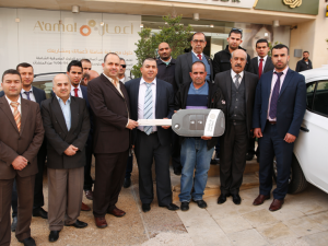 بنك القدس يسلم سيارة Opel Corsa 2015 للفائز من رام الله وراتب بقيمة 500 دولار للفائزة من عتيل