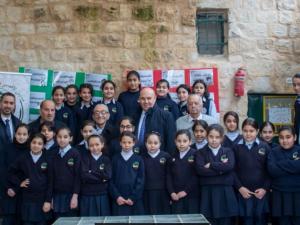 بنك القدس يستمر في دعم مدراس ورياض الاقصى الاسلامية في مدينة القدس