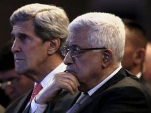 كيري وعباس