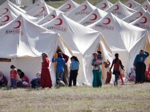 مخيمات اللاجئين السوريين في تركيا