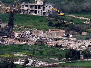 تقرير: "الخط الأصفر" يستنسخ بلبنان بعد غزة... سيطرة إسرائيلية على 55 بلدة واستمرار تدميرها