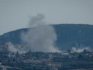 شهداء بغارات على جنوب لبنان ورشقات صاروخية على شمال إسرائيل
