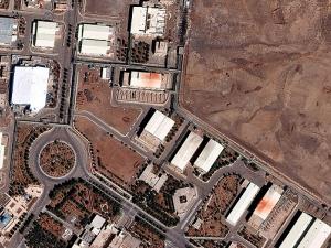 طهران تنفي تصريحات ترامب بشأن نقل اليورانيوم