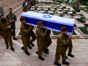 مقتل 5 جنود إسرائيليين وإصابة 14 في تفجير استهدف قوة مشاة شمال غزة