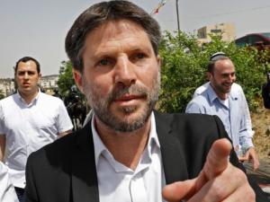 سموتريتش يصادق على بناء أكثر من 3 آلاف وحدة استيطانية في E1: "مسمار أخير بنعش فكرة دولة فلسطينية"