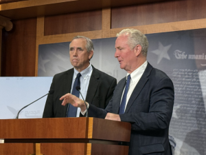 أعضاء في الكونغرس الأميركي عن زيارة غزة: إسرائيل تنفذ تطهيراً عرقياً بدعم إدارة ترامب