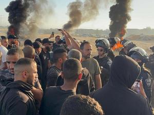 السلطات الإسرائيلية تهدم 40 منزلا في قرية السر بالنقب