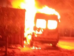 جريمة كقتل عائلة الدوابشة "مسألة وقت": إحراق منازل ومركبات بهجوم إرهابي واسع للمستوطنين على الجبعة