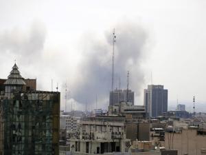 إسرائيل تدرس خيارا ثالثا لحرب إيران غير استئناف القتال والاتفاق