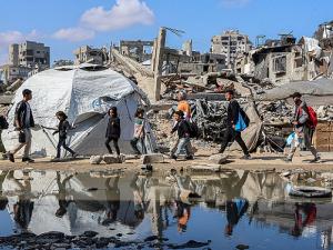 12 منظمة رئيسيّة: نظام المساعدات الإنسانيّة في غزة "مهدّد بالانهيار التامّ"