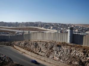 التحذير من مخطط استيطاني يفصل شمال القدس عن امتدادها الفلسطيني