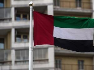 أطلقت آليات الاحتلال الإسرائيلي، صباح اليوم الثلاثاء، نيرانها غربي رفح جنوبي قطاع غزة المحاصر، بعد ساعات على استشهاد أربعة فلسطينيين، بينما يواصل جيش الاحتلال خرقه اتفاق وقف إطلاق النار في القطاع، وسط تحذيرات من كارثة إنسانية من جراء اشتداد البرد، واستمرار الهجمات. وتتجه الأنظار إلى معبر رفح الذي ينتظر فتحه لعبور الفلسطينيين بالتزامن مع بدء المرحلة الثانية من اتفاق وقف إطلاق في القطاع الذي تعرض لحرب إبادة إسرائيلية على مدار عامَين، بعد إعلان جيش الاحتلال، أمس الاثنين، العثور على جثة الأسير الإسرائيلي الأخير