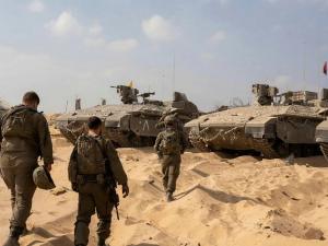 تحليلات: نتنياهو يأمل بفشل المرحلة الثانية وبضوء أخضر أميركي لاحتلال غزة مجددا