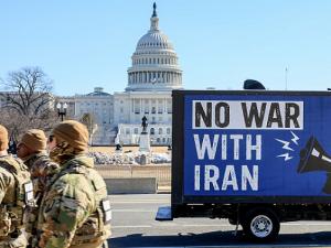 استئناف المحادثات النووية بين أميركا وإيران في جنيف وسط تهديدات عسكرية