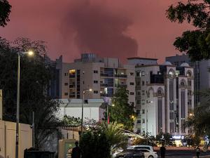 بعد استهدافه بهجمات إيرانية: ما مدى أهمية ميناء الفجيرة الإماراتي لسوق النفط؟