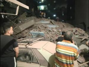 انهيار عقار في القاهرة والبحث عن ضحايا تحت الأنقاض
