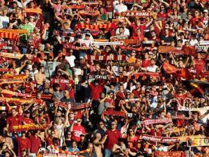 نادي روما يطلق حملة لمساعدة اللاجئين