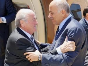 بلاتر سيلتقي الرجوب لبحث تجميد عضوية إسرائيل في الفيفا