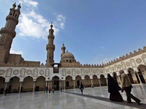 الأزهر للمسلمين: تجاهلوا رسم النبي في الصحيفة الفرنسيّة