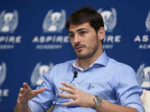 كاسياس: الانتقال لأرسنال صفقة مثيرة للاهتمام