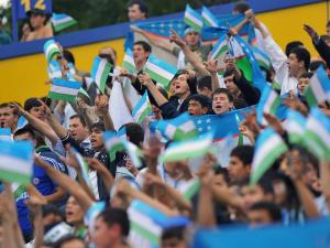 أوزبكستان تفصل مدربًا وتوقف لاعبًا لعدم الانضباط