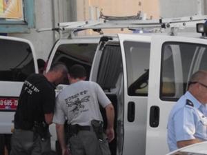 شرطة الاحتلال تعتقل فلسطينين بزعمه الضلوع باعمال جنائية