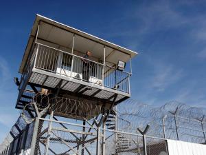 تجديد اعتقال الأسير عمر البرغوثي إداريًا