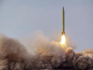 الإمارات تعترض صاروخين باليستيين أطلقهما الحوثيون
