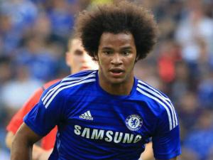 براون إلى فيتيس على سبيل الإعارة من تشيلسي