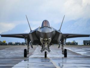 ليبرمان يطالب بلجنة تحقيق في بيع طائرات F-35 للإمارات