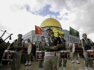 القدس: مسيرة كشفية في ذكرى المولد النبوي الشريف