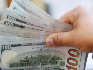 سعر صرف الدولار في فلسطين يحافظ على الارتفاع اليوم 15 فبراير 2022