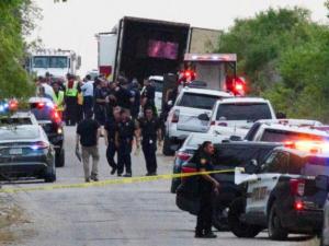 العثور على جثث 46 شخصا داخل شاحنة في تكساس