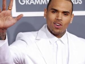 كريس براون يقضي 131 يوماً إضافياً في.. السجن