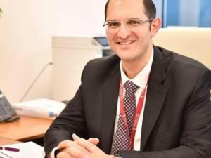 محمود الشوا يباشر أعماله مديراً عاماً لبنك فلسطين 