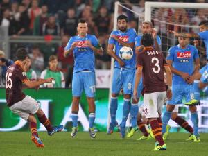  روما يرفع رصيده إلى 56 نقطة بفوزه على نابولي