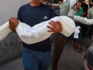 هآرتس: إسرائيل تواصل قتل أطفال غزة كأمر اعتيادي