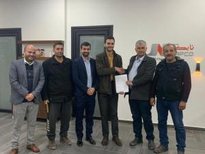 اتحاد صناعة الحجر والرخام وشركة قدرة لحلول الطاقة يوقعان مذكرة تفاهم لتعزيز التعاون المشترك في مجال الطاقة الشمسية