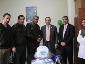 بنك القدس يتبرع بجهاز Centrifuge لمختبر الخدمات الطبية العسكرية برام الله