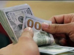 النقود الورقية.. هل تنقل عدوى فيروس كورونا؟