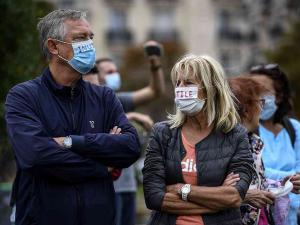 كورونا: إصابات قياسية بأميركا وأوروبا وتحذيرات من متحورات جديدة