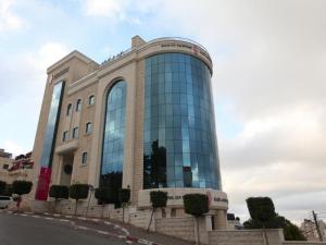 مجموعة بنك فلسطين تحقق أرباحاً بقيمة 29 مليون دولار للنصف الأول من العام الجاري